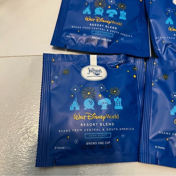 Joffrey’s walt Disney world resort blend coffee bundle - Picture 4 of 5